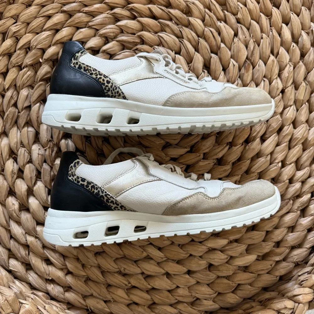 Mephisto‎ Lorane Women's Cream and Black Sneakers Leopard Accent Women’s 9.5 EUC - Picture 7 of 11